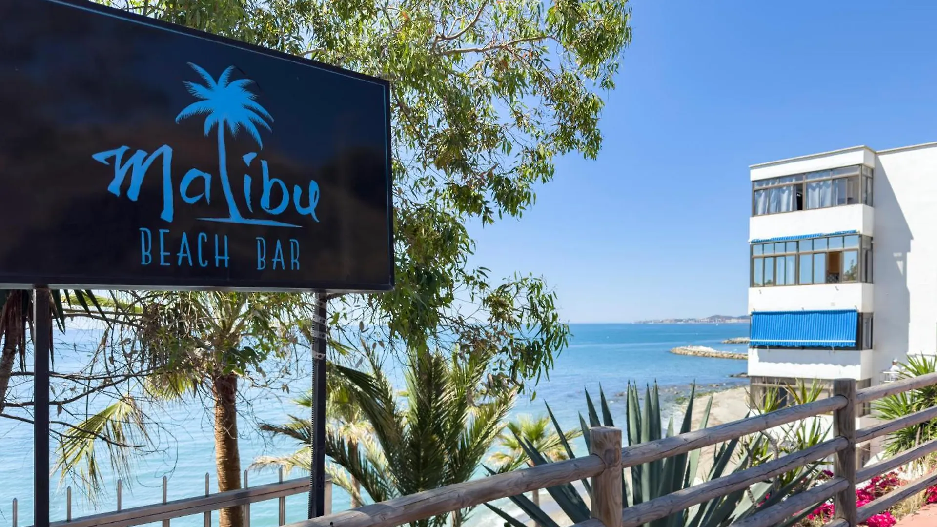 בנאלמדנה Seaside Paradise - Walk In, 5 Meters To The Ocean ספרד