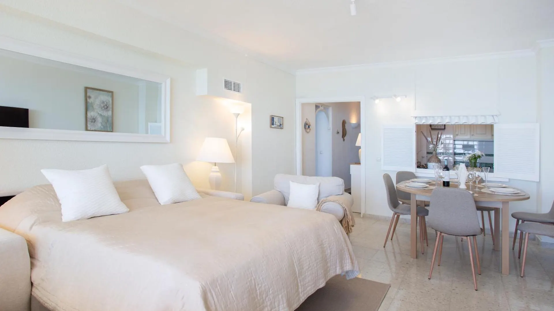 Apartamento Seaside Paradise - Walk In, 5 Meters To The Ocean Benalmádena