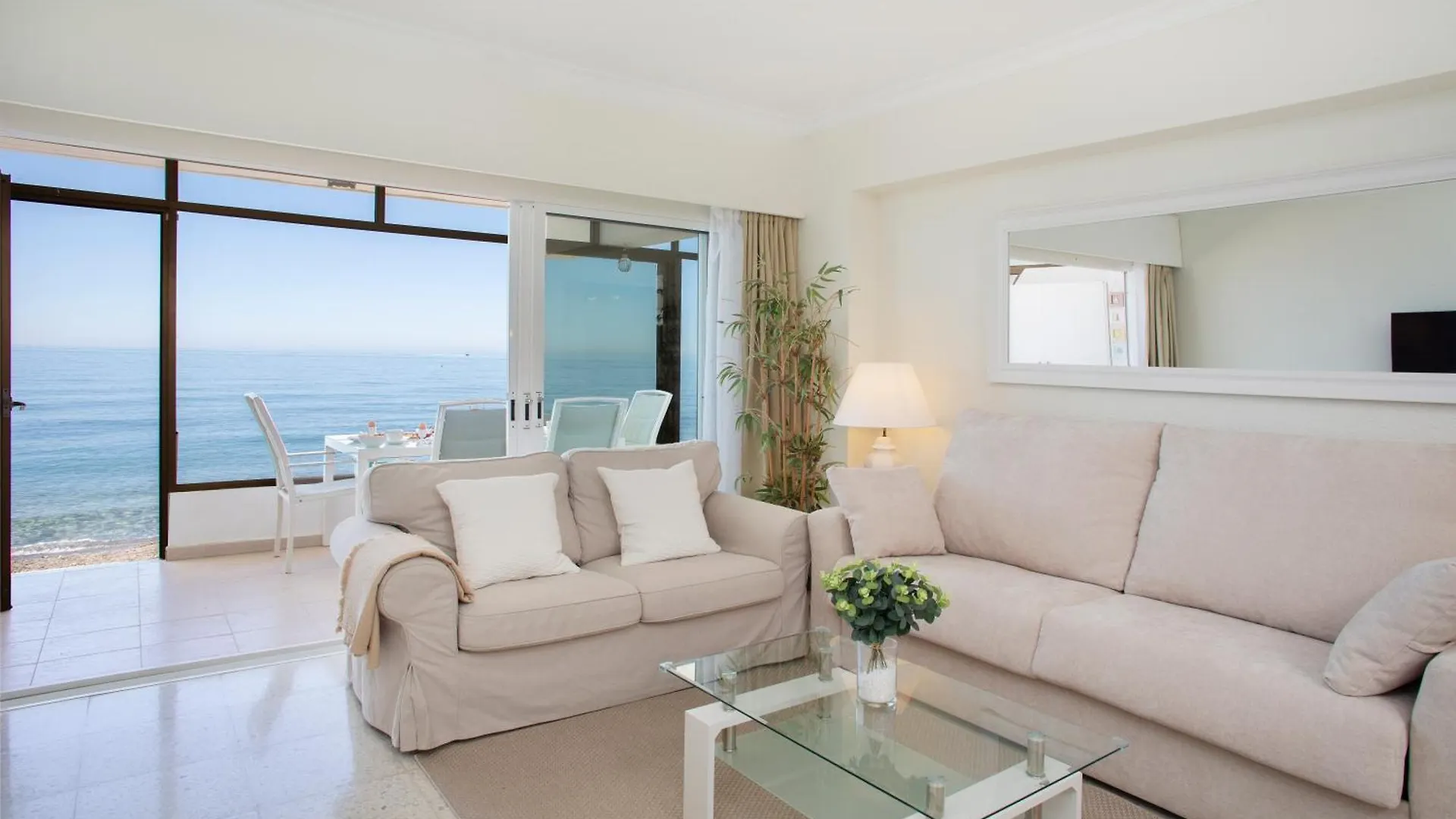 Appartement Seaside Paradise - Walk In, 5 Meters To The Ocean Benalmádena